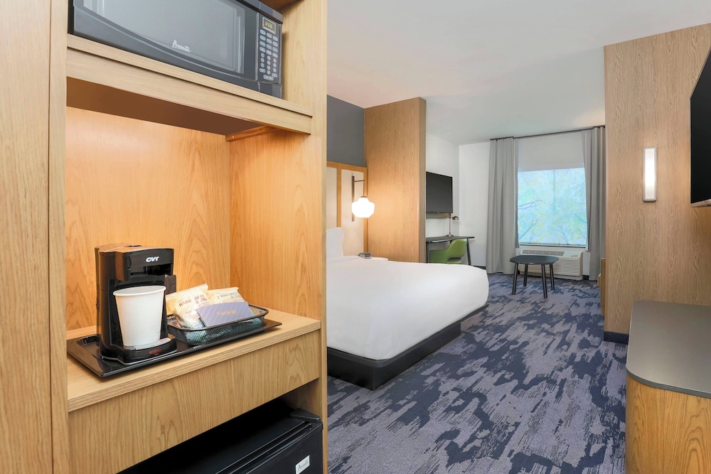 Fairfield Inn & Suites by Marriott Cape Coral North Fort Myers - photo 5
