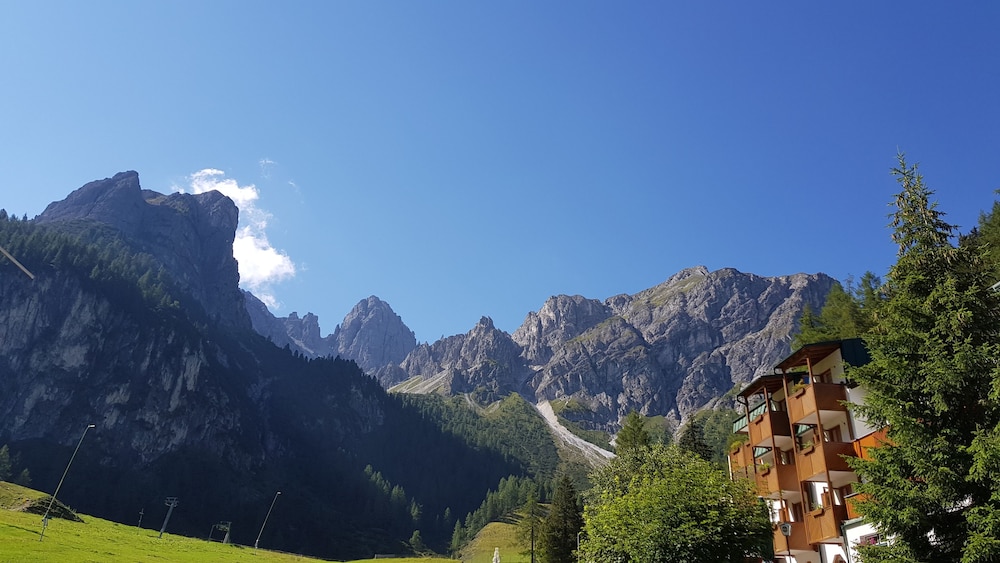 Lizumerhof — hotel in Axams