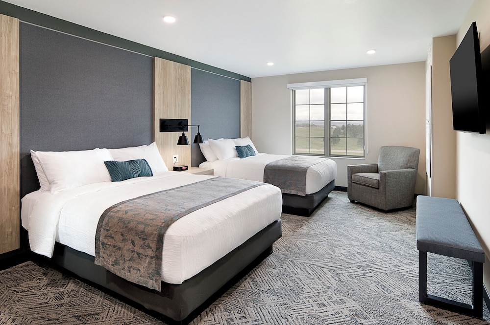 ClubHouse Hotel & Suites Rapid City - photo 3