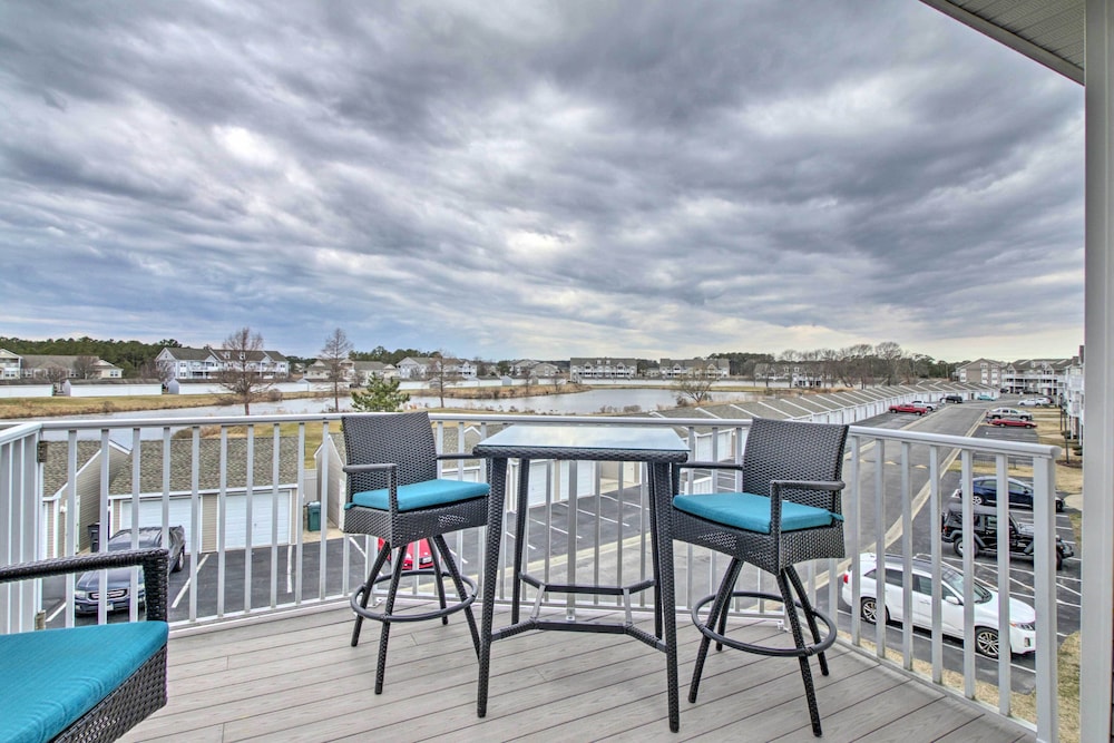 Ocean View Resort Condo w Pool Access & Bay Views - photo 3