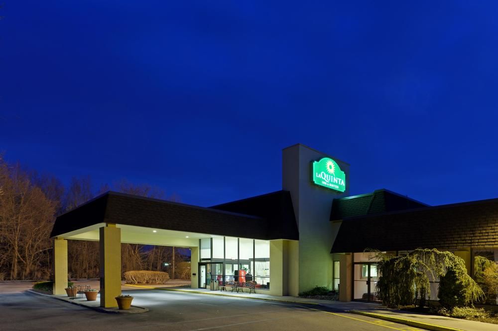 La Quinta Inn & Suites by Wyndham Armonk Westchester - photo 46
