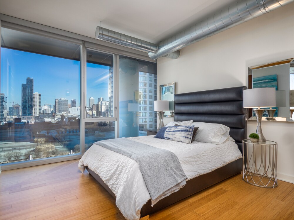 Furnished Suites in the Heart of River North - photo 10