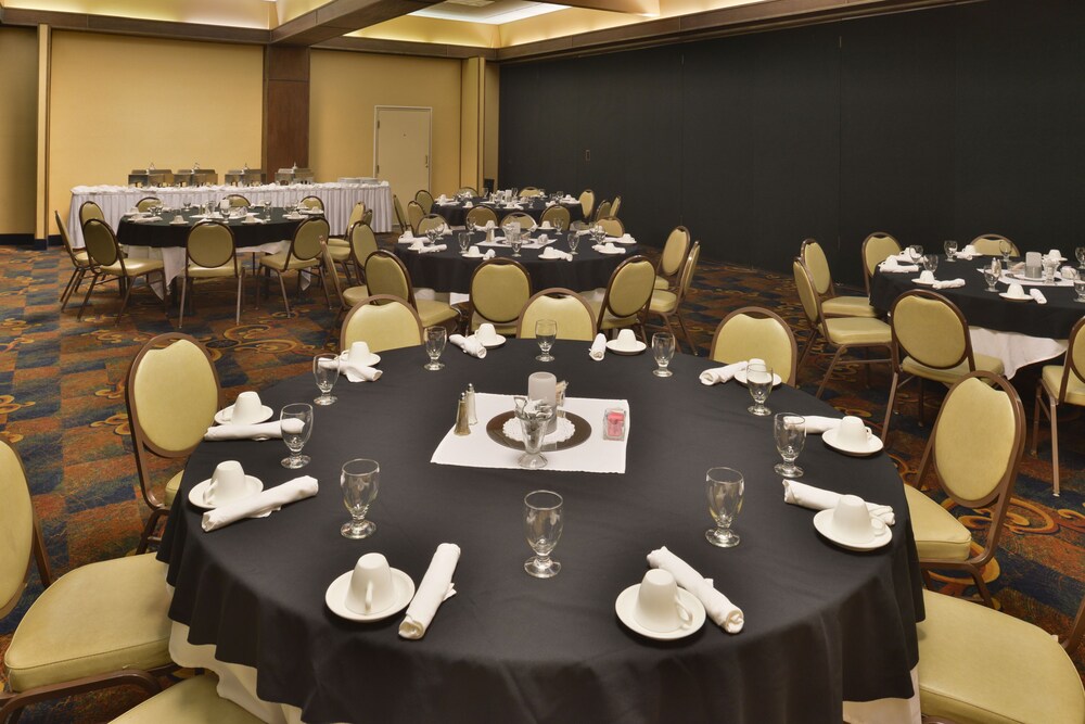 Holiday Inn Great Falls Convention Center by IHG - photo 46