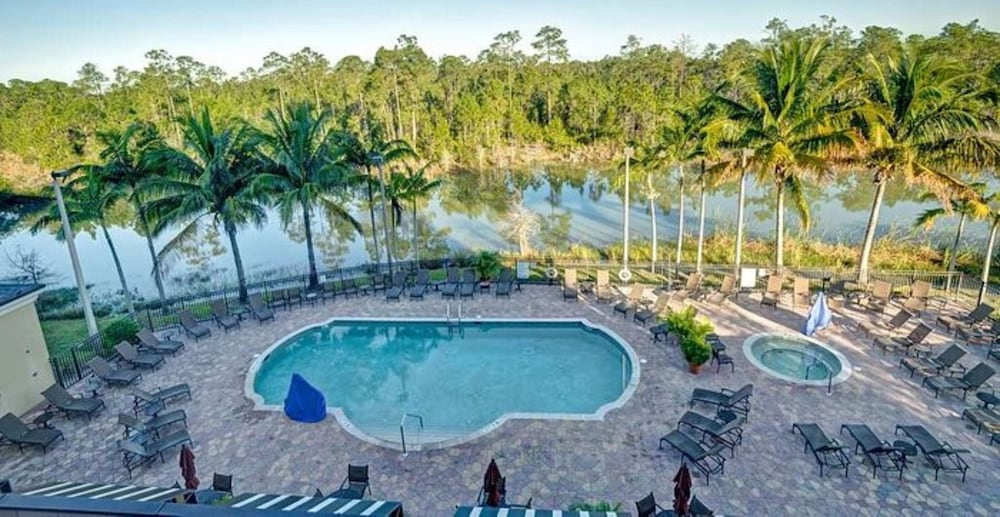 Embassy Suites by Hilton Fort Myers Estero - photo 27