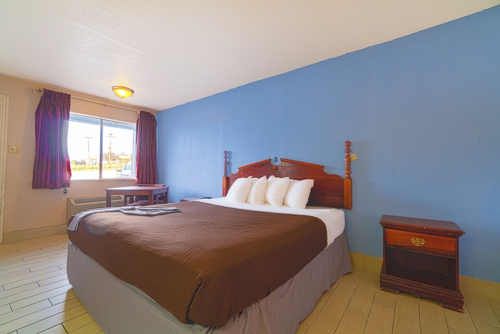 Regency Inn Three Rivers I 37 - photo 13