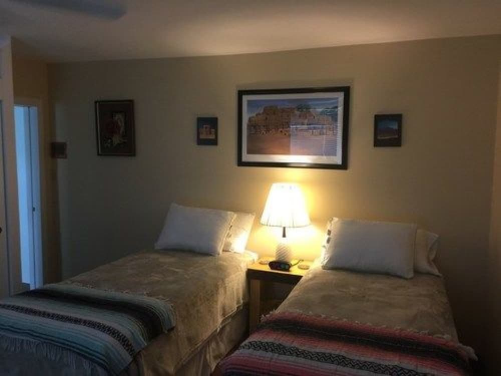 Blue Dragonfly Inn - photo 7