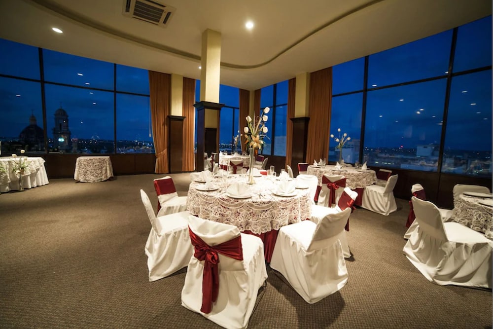 Indoor wedding