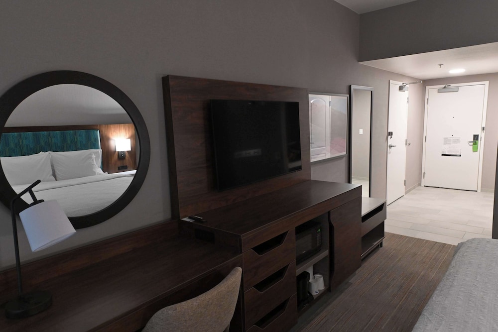 Hampton Inn Milpitas - photo 10