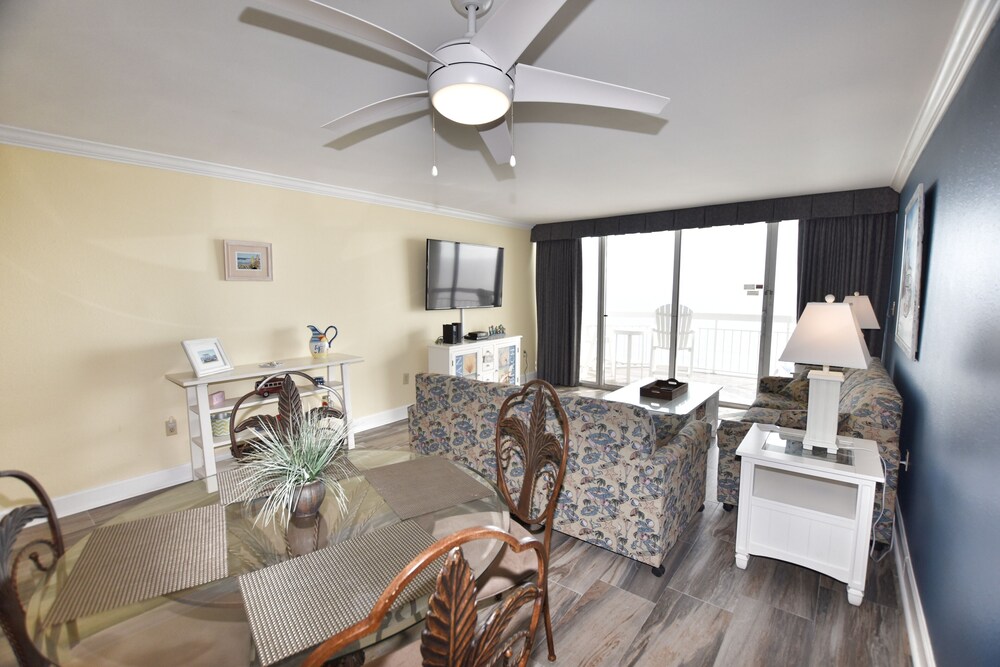 1410 Waters Edge Resort 1 Bedroom Condo by RedAwning - photo 28