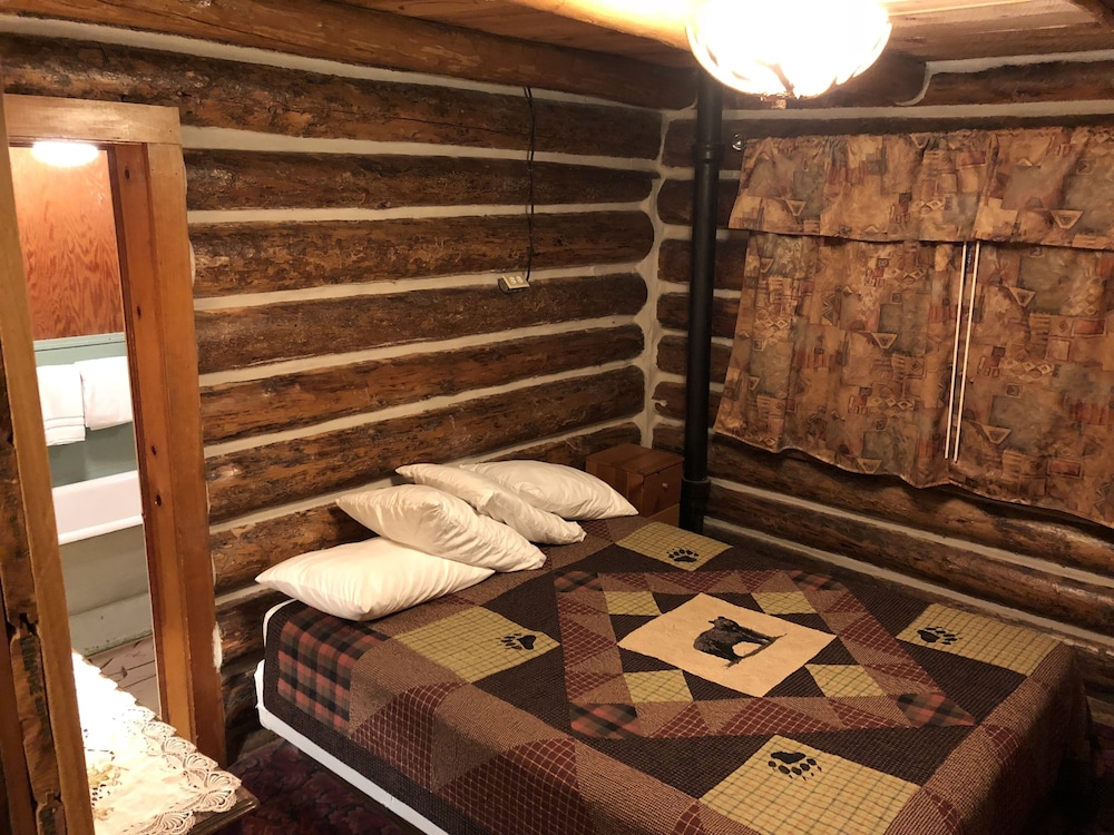 The Historic Madison Hotel Motel - photo 33