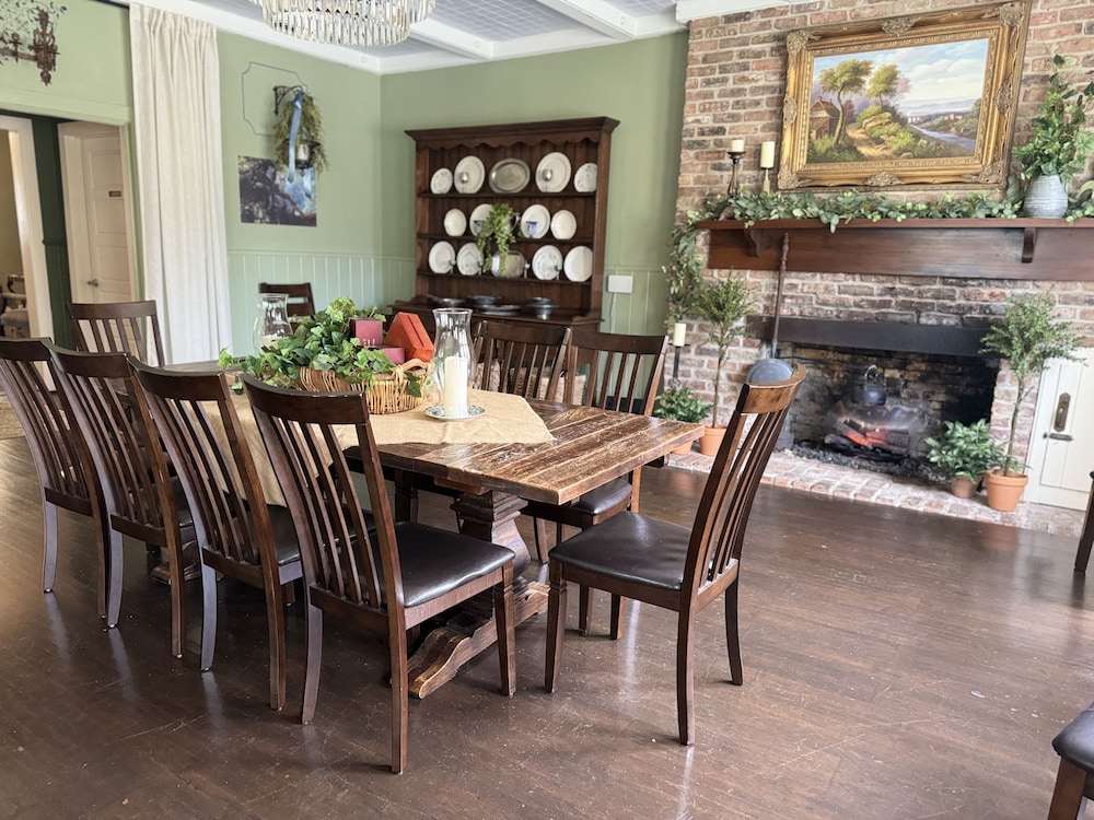 Hodge Podge Lodge - photo 17