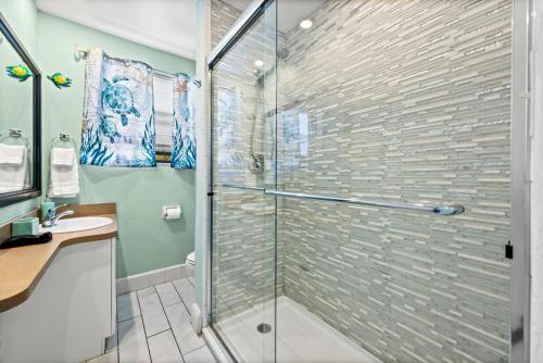 Majestic Beach Condo in Beachfront Resort in St Pete Beach - photo 16
