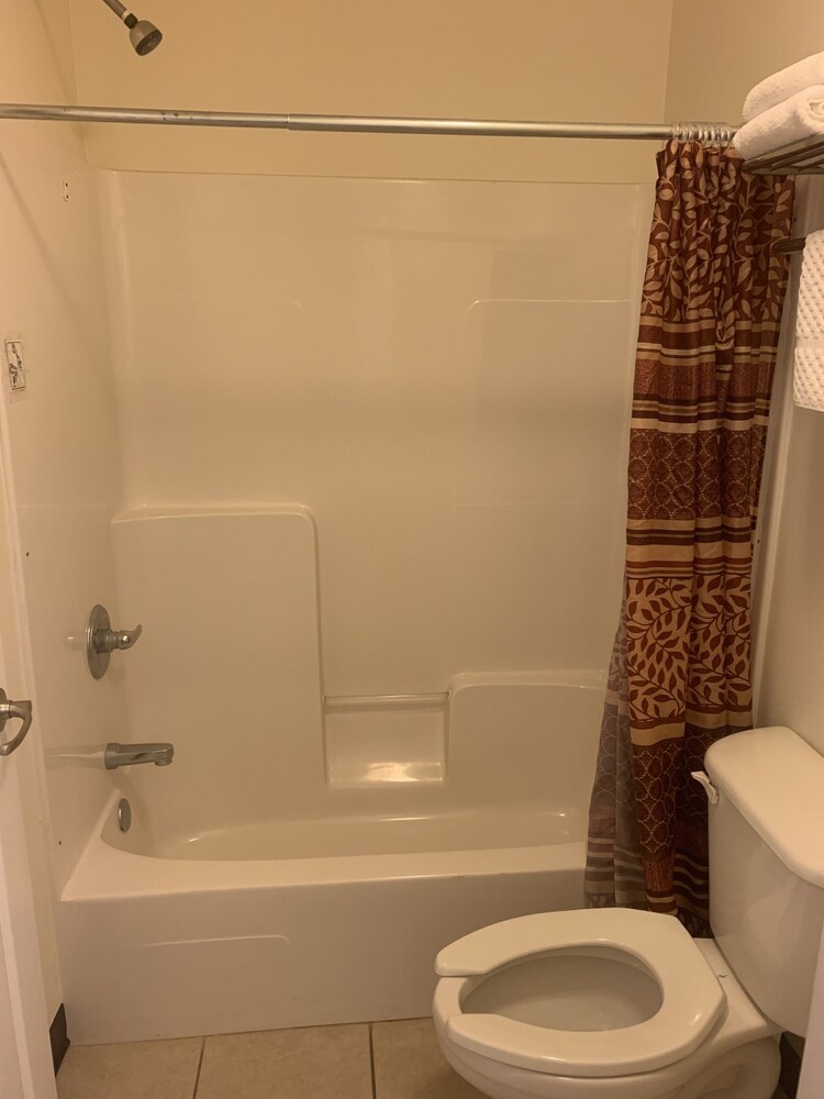 Franklin Inn - photo 10