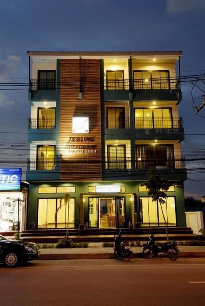 Jerung Hotel in Takua Pa, Thailand