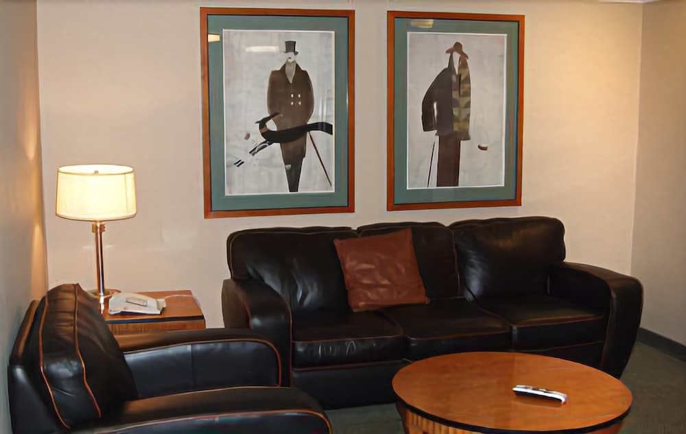 ConCorde Inn Clinton Township - photo 10