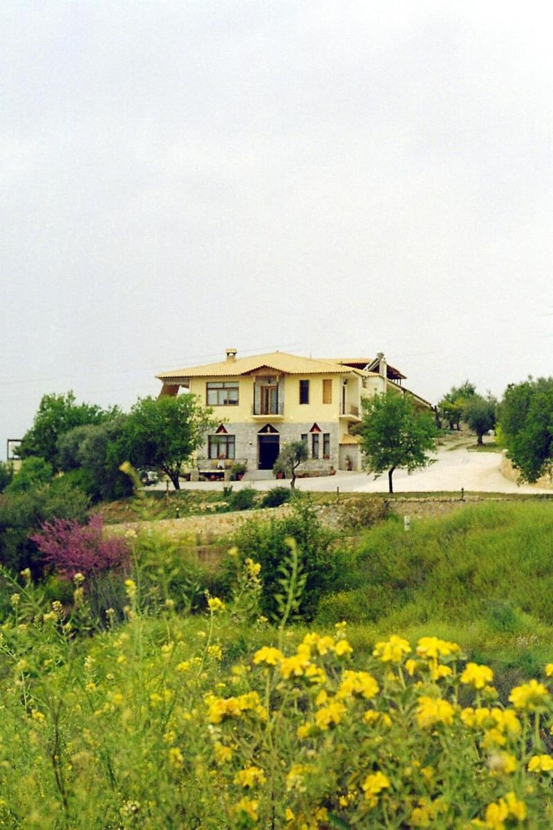 La Petite Planete - carbon neutral hotel in Argos