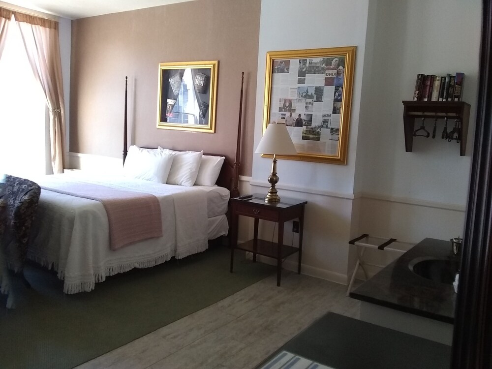 The Charles Inn at Vacationland Inns - photo 60