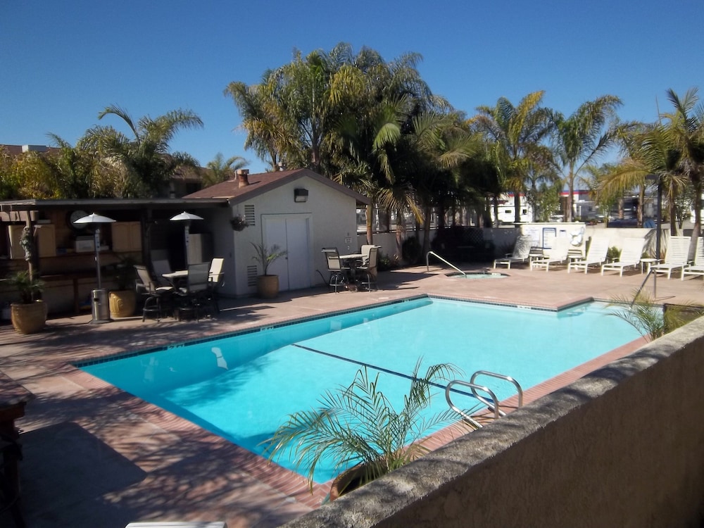 O'cairns Inn & Suites - photo 14