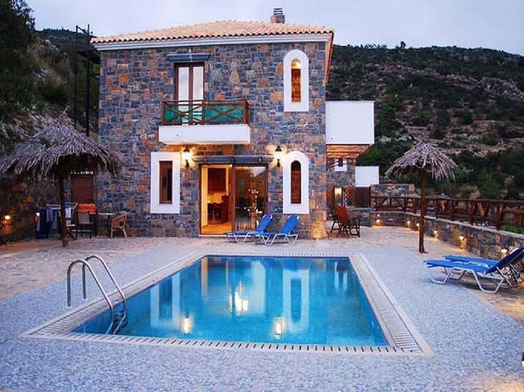 Giannikakis Villas — 4-Star Luxury Hotel in Ierapetra, Greece