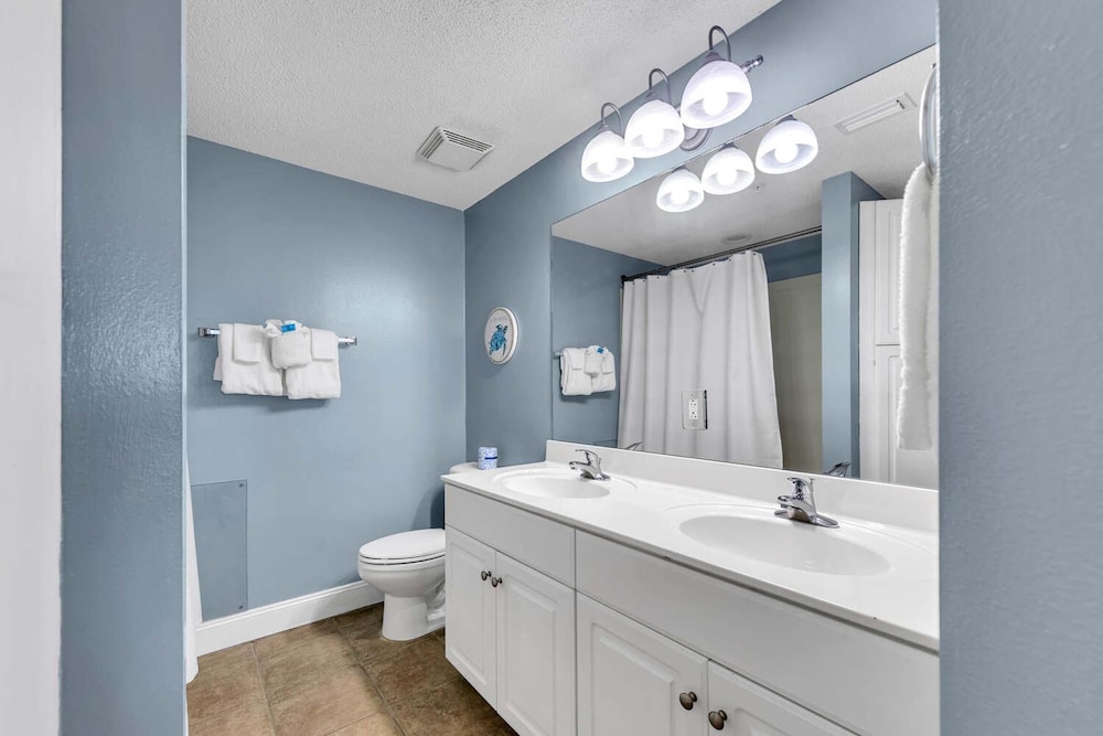 Majestic Beach Towers 2 1803 - photo 28