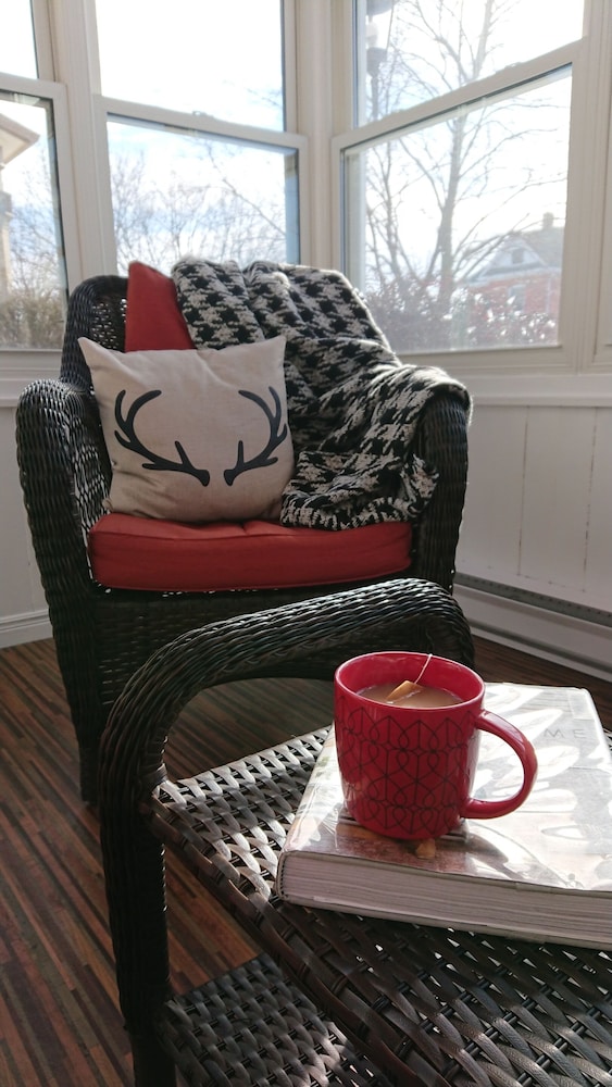 Colborne Bed and Breakfast — 4-Star Luxury Hotel in Goderich, Canada