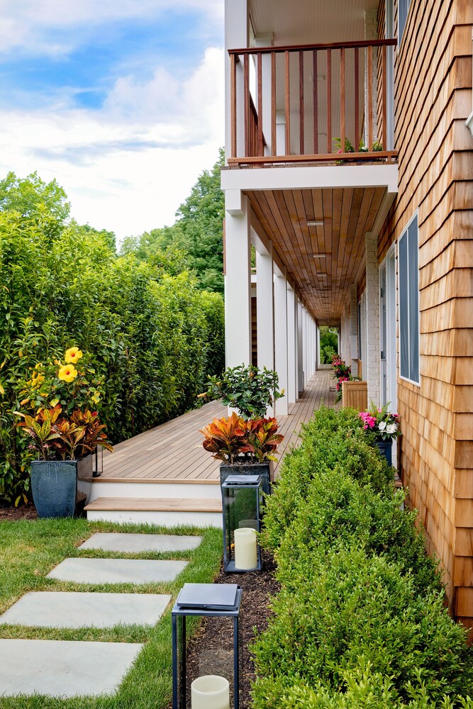 Journey East Hampton - featured photo