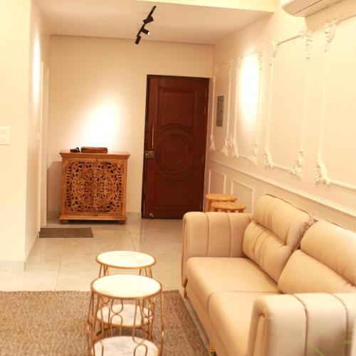 Stylish 1BHK Dwarka I Yashobhoomi I Delhi Airport — 4-Star Luxury Hotel in New Delhi, India