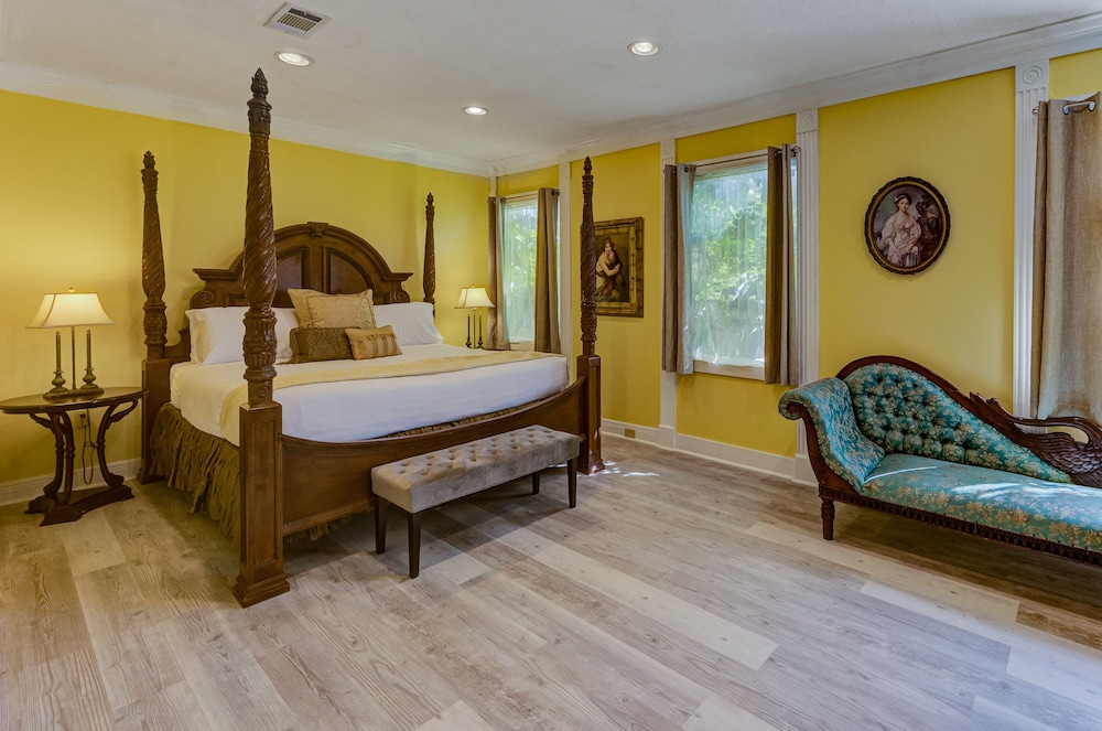 The Inn at Cedar Grove - photo 4