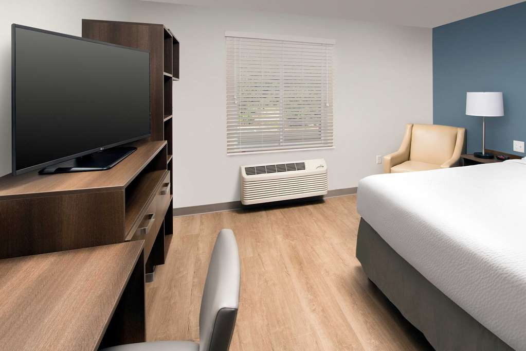 WoodSpring Suites San Antonio Stone Oak - photo 5