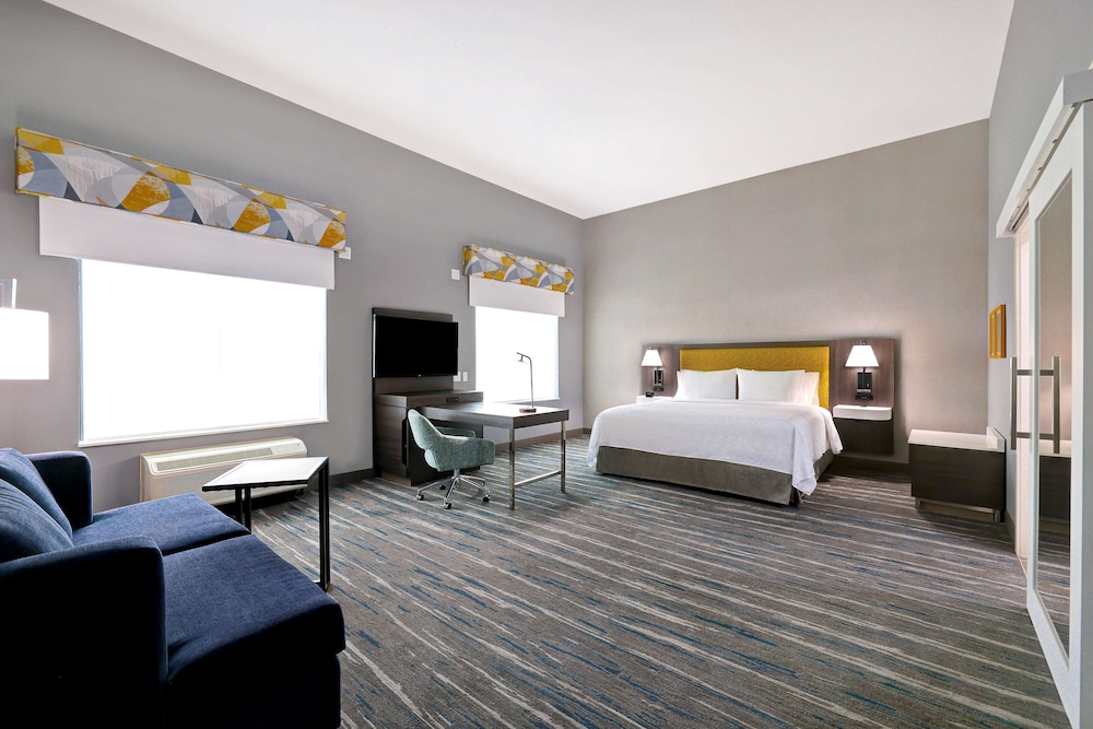 Hampton Inn & Suites Houston East Beltway 8 - photo 43