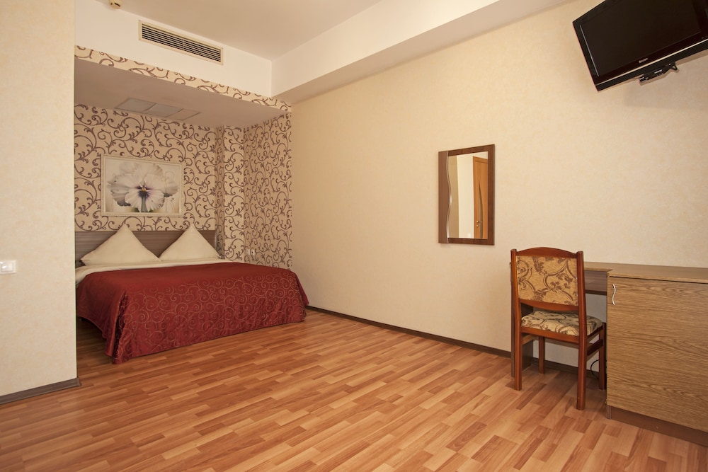 Atlantis Hotel - carbon neutral hotel in Anapa