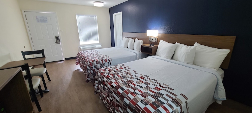 Red Roof Inn Byron - photo 13