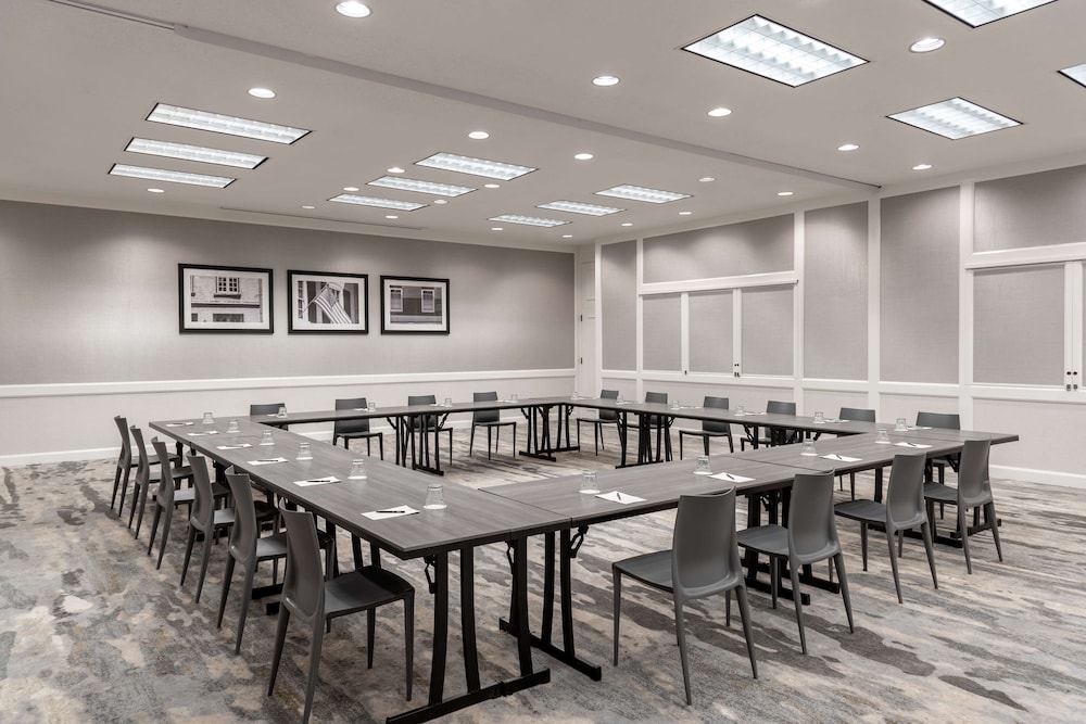 Hilton Alexandria Mark Center - photo 103