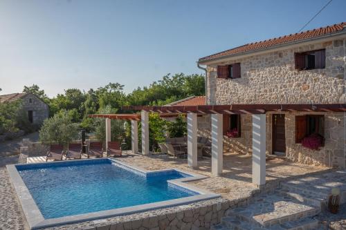 Villa Silente — 4-Star Luxury Hotel in Ljubuski, Bosnia and Herzegovina