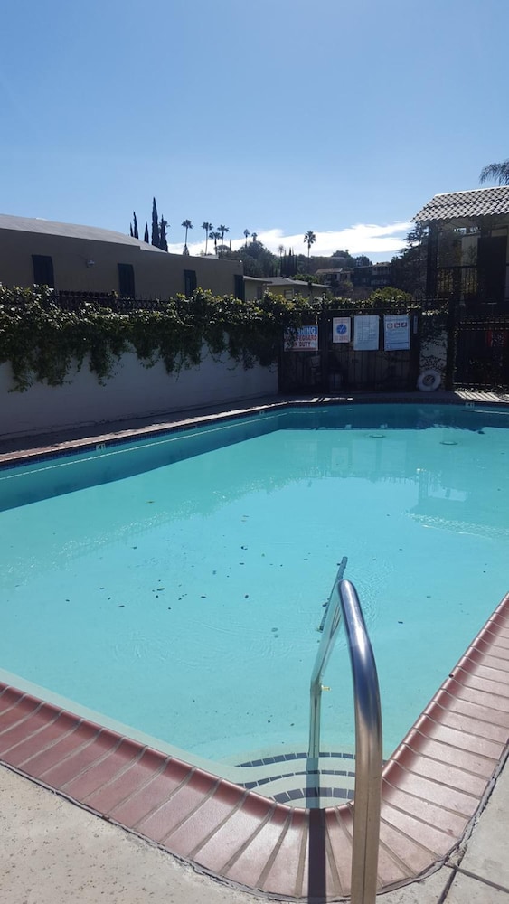 Welcome Inn on Colorado Blvd - photo 20