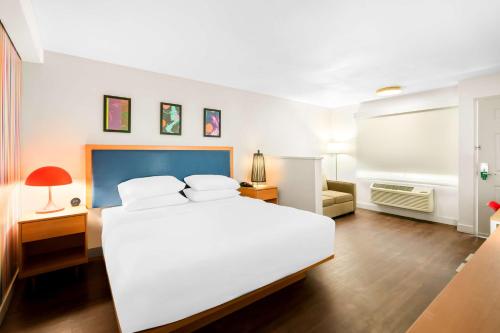Signature Indio I 10 Coachella Valley by Sonesta - photo 21