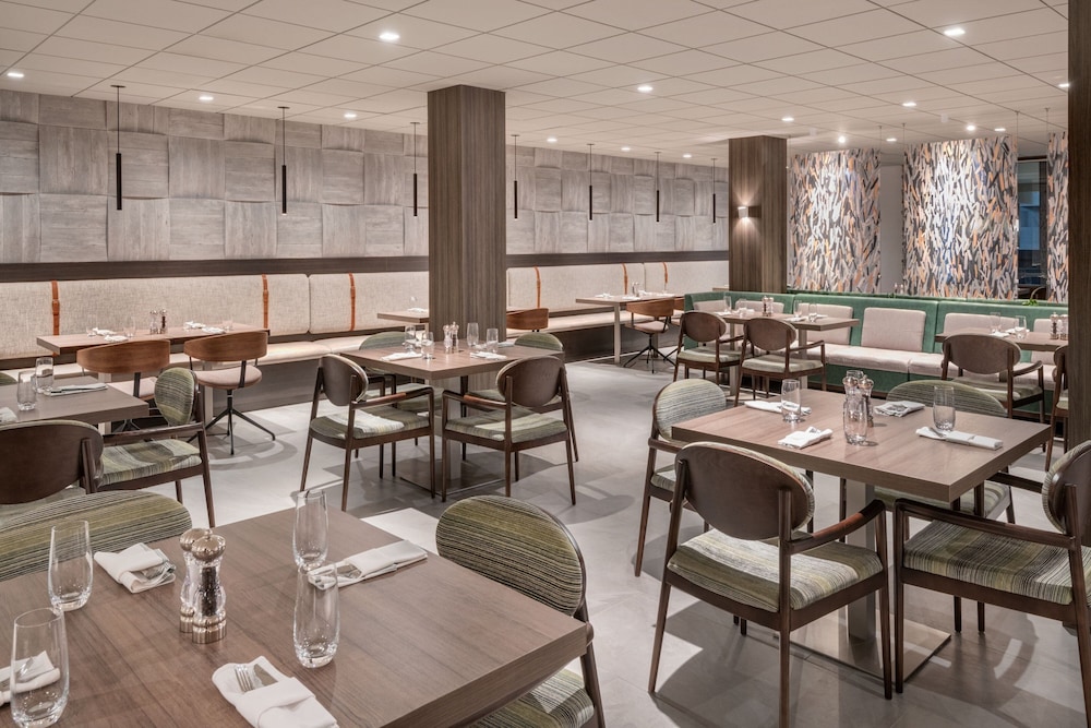 Four Points by Sheraton Spartanburg - photo 23