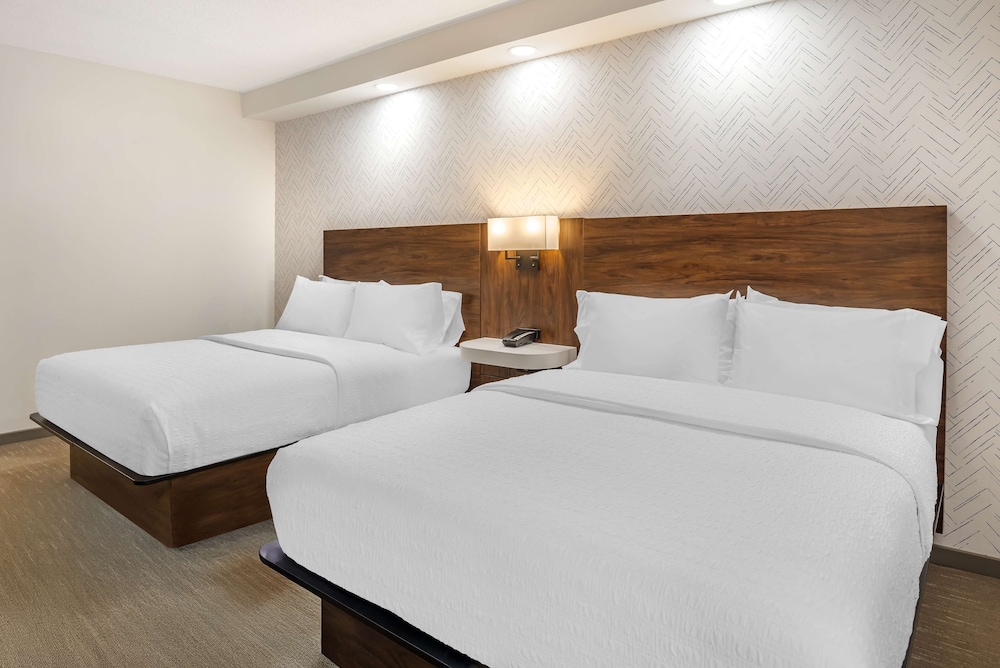 Hampton Inn Petersburg Fort Lee - photo 10