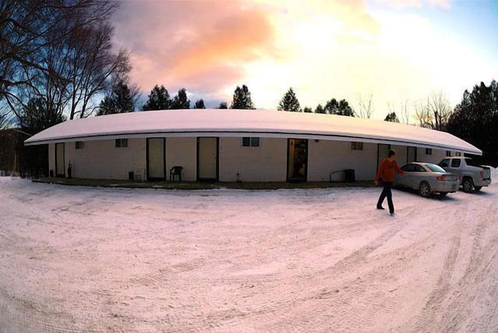 The Riverside Inn - photo 36
