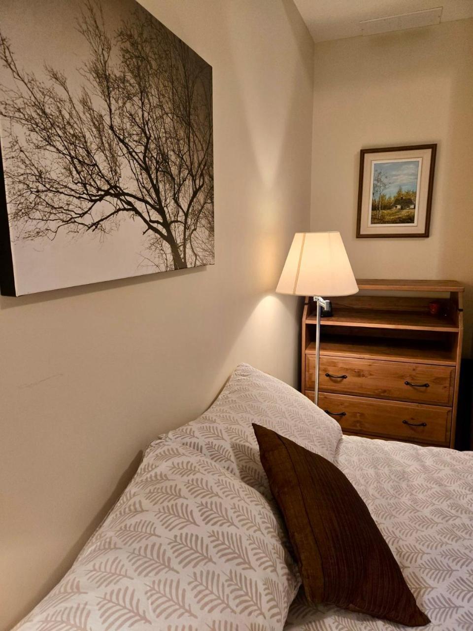 Pika's Place Bed and Breakfast — 4-Star Luxury Hotel in Canmore, Canada