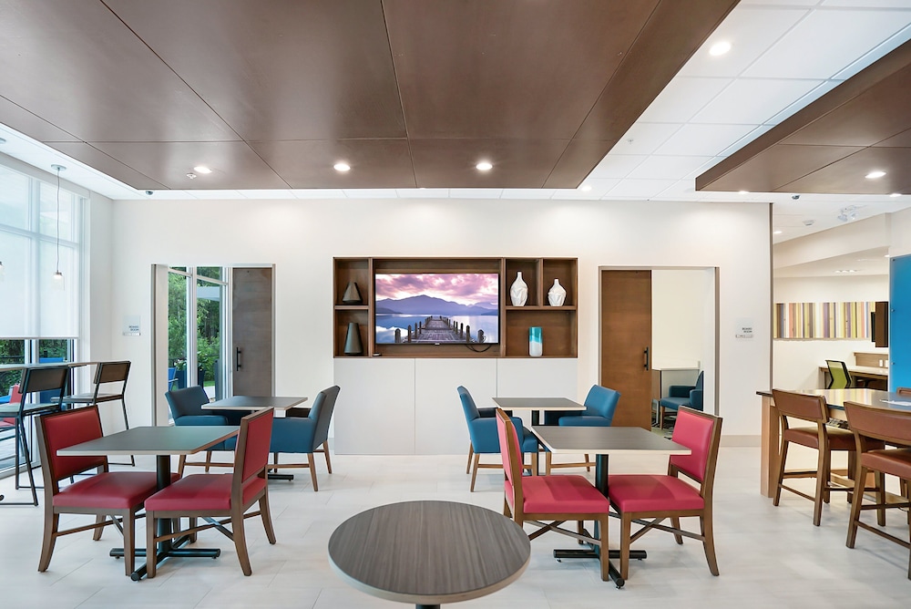 Holiday Inn Express Jacksonville South Bartram Prk - photo 8