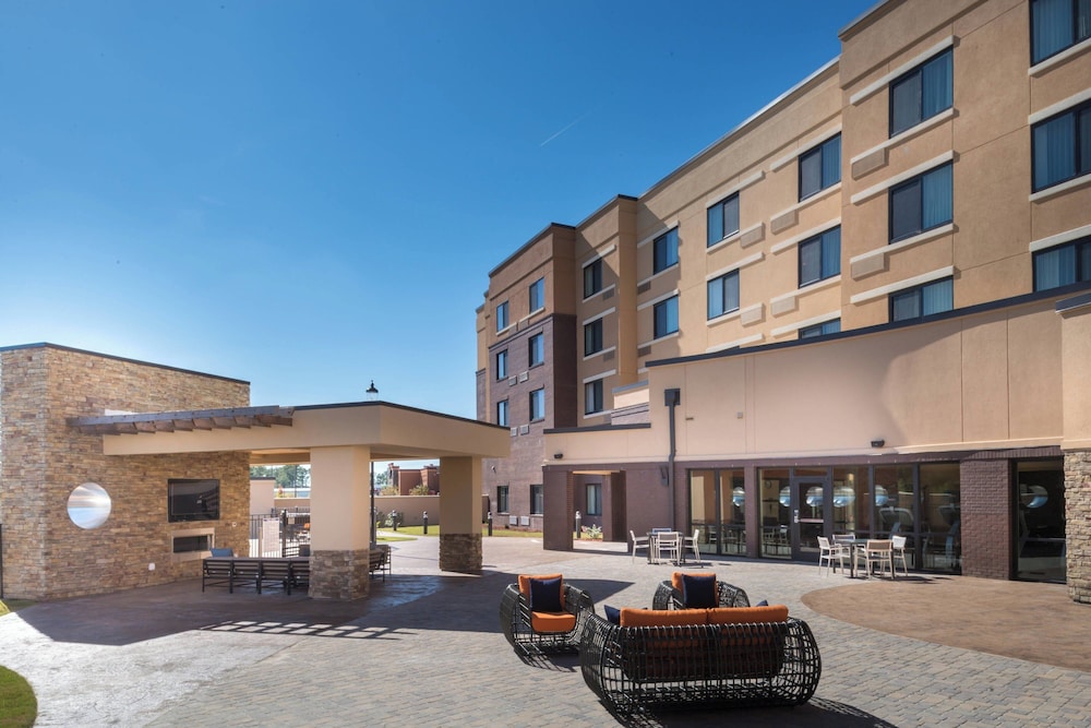 Courtyard Jacksonville - photo 37