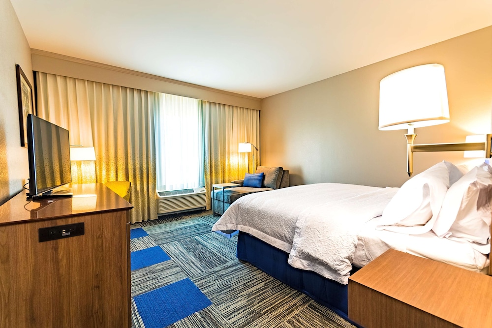 Hampton Inn Lockport Buffalo - photo 12