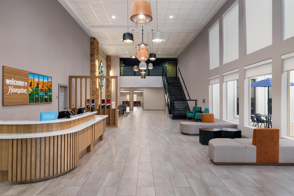 Hampton Inn & Suites by Hilton Mesquite - photo 11