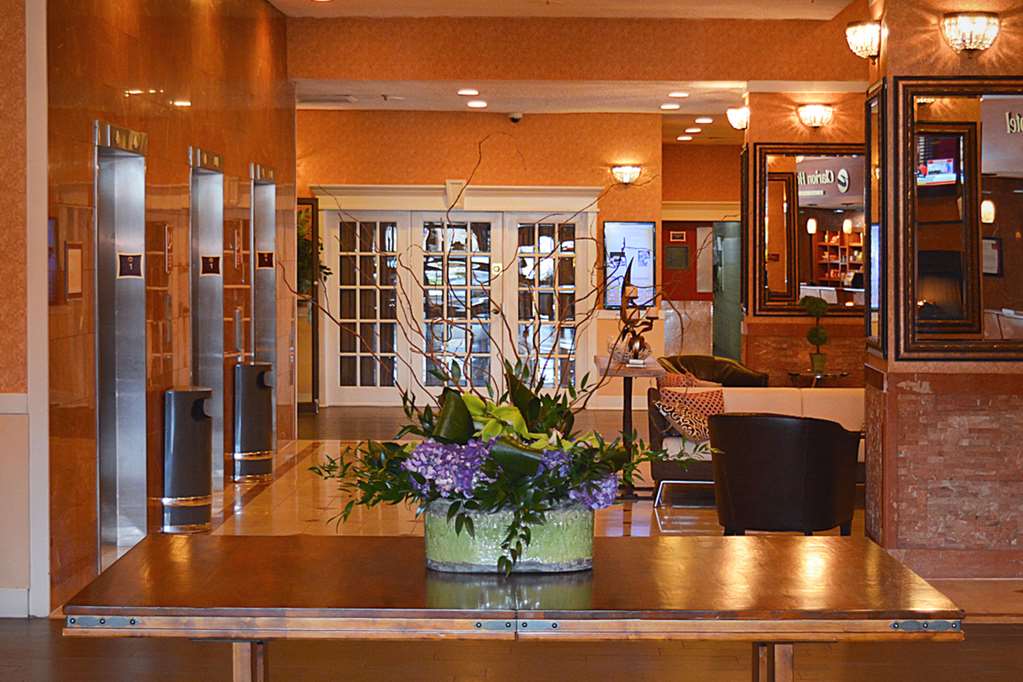 Clarion Hotel Philadelphia International Airport - photo 9