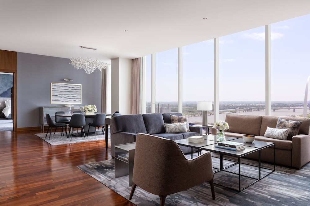 Four Seasons Hotel St Louis - photo 16