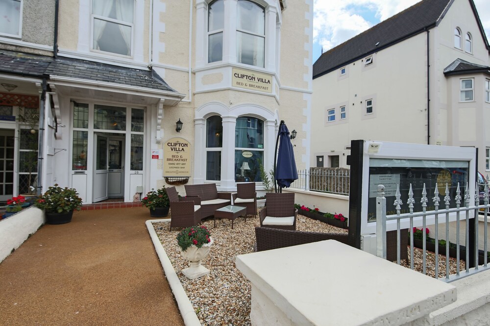 Clifton Villa Guest House — 4-Star Luxury Hotel in Llandudno, United Kingdom