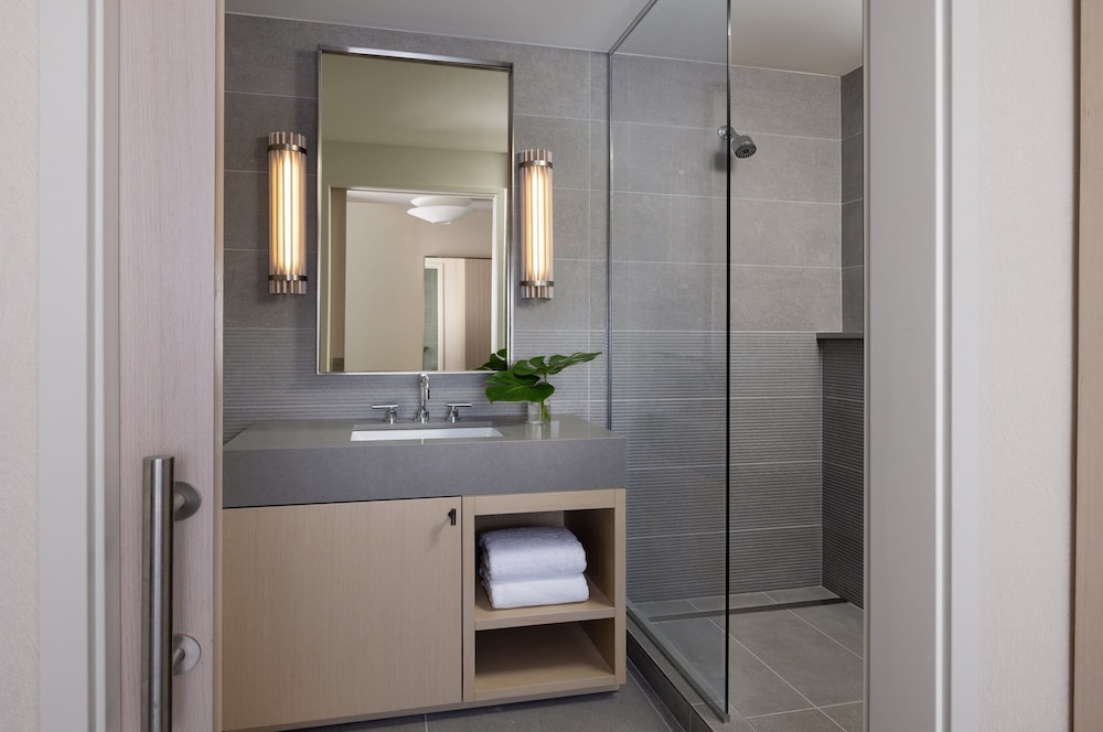 Kimpton Claret Hotel by IHG - photo 7