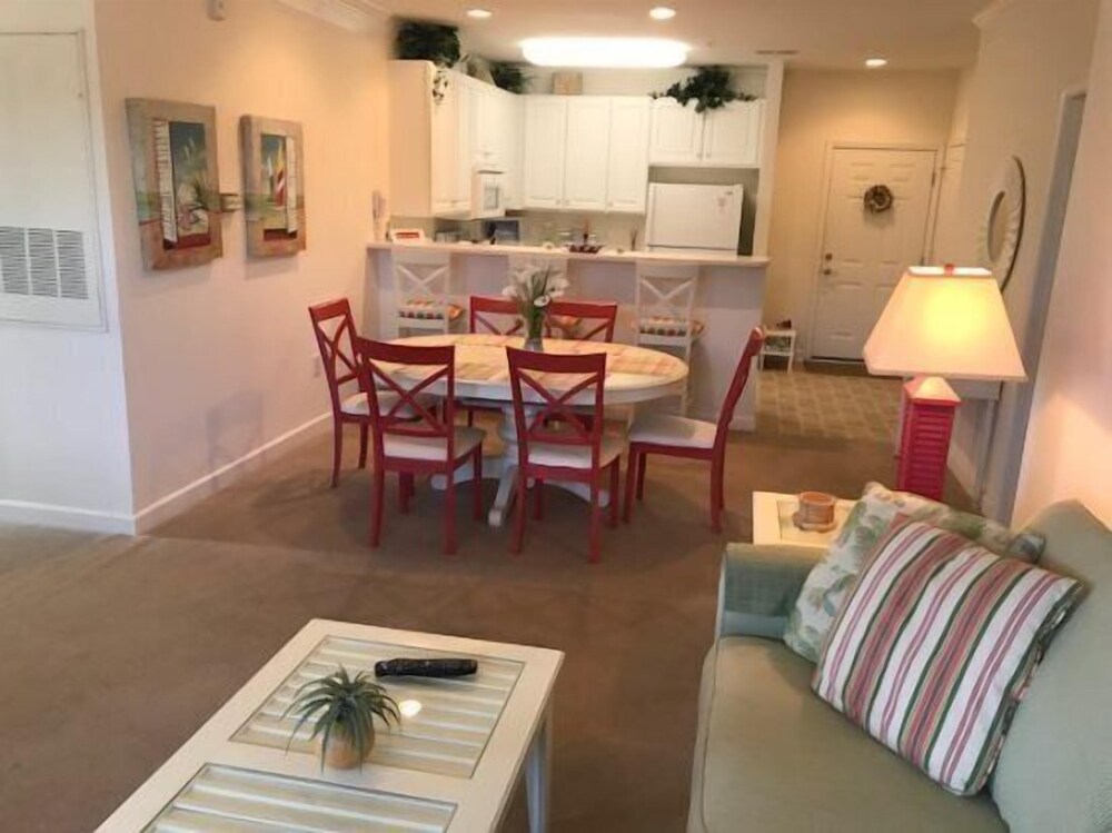 2311 Crow Creek 10465748 — Calabash