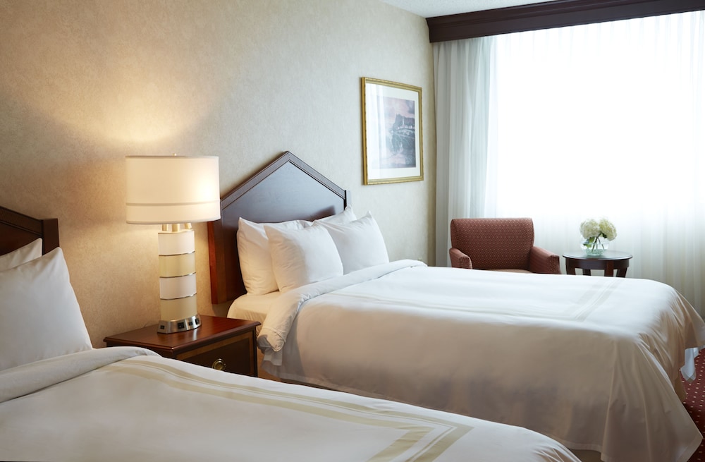 Columbus Airport Marriott - photo 10